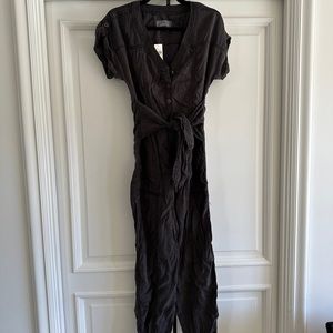 Anthropology jump suit pant outfit - size small and grey